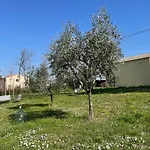 Julieta-casolare Di Campagna Recentemente Ristrutturato Belvedere Ostrense